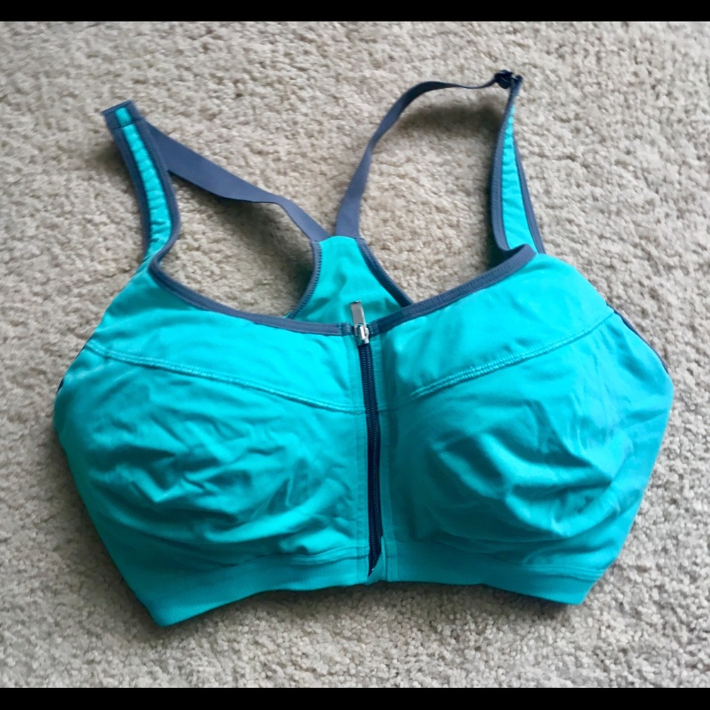 Gorgeous Victoria’s Secret Sports Bra 36DD